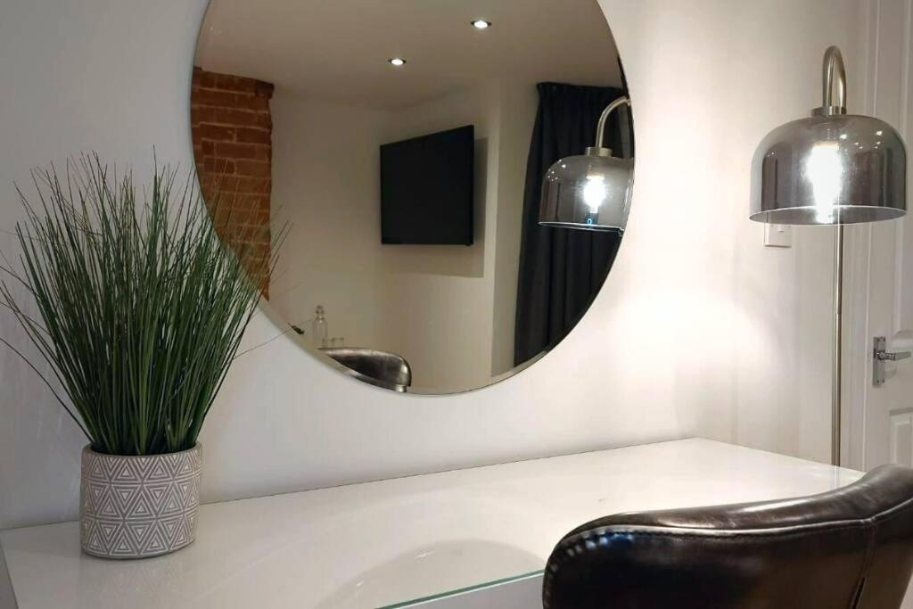 Stylish Apartment In City Centre With Parking Preston (Lancashire) Exterior foto
